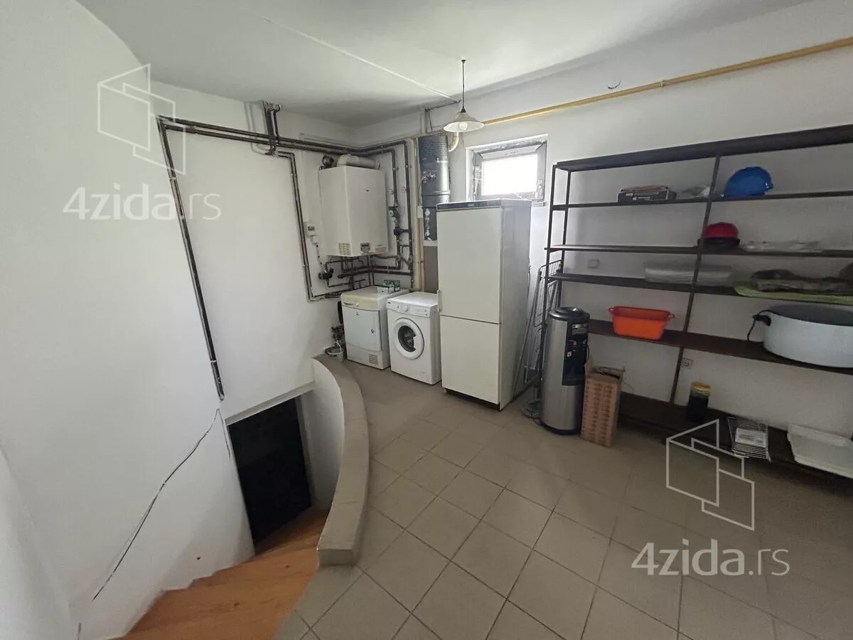 3-etažna kuća | 4zida