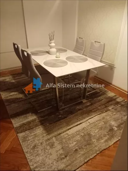 Skupština | 4zida.rs