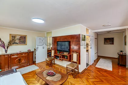 Trg 14. oktobra | 4zida.rs