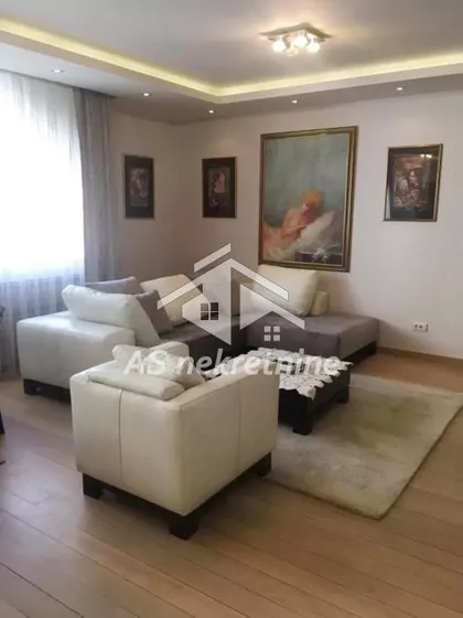 Trg Republike | 4zida.rs