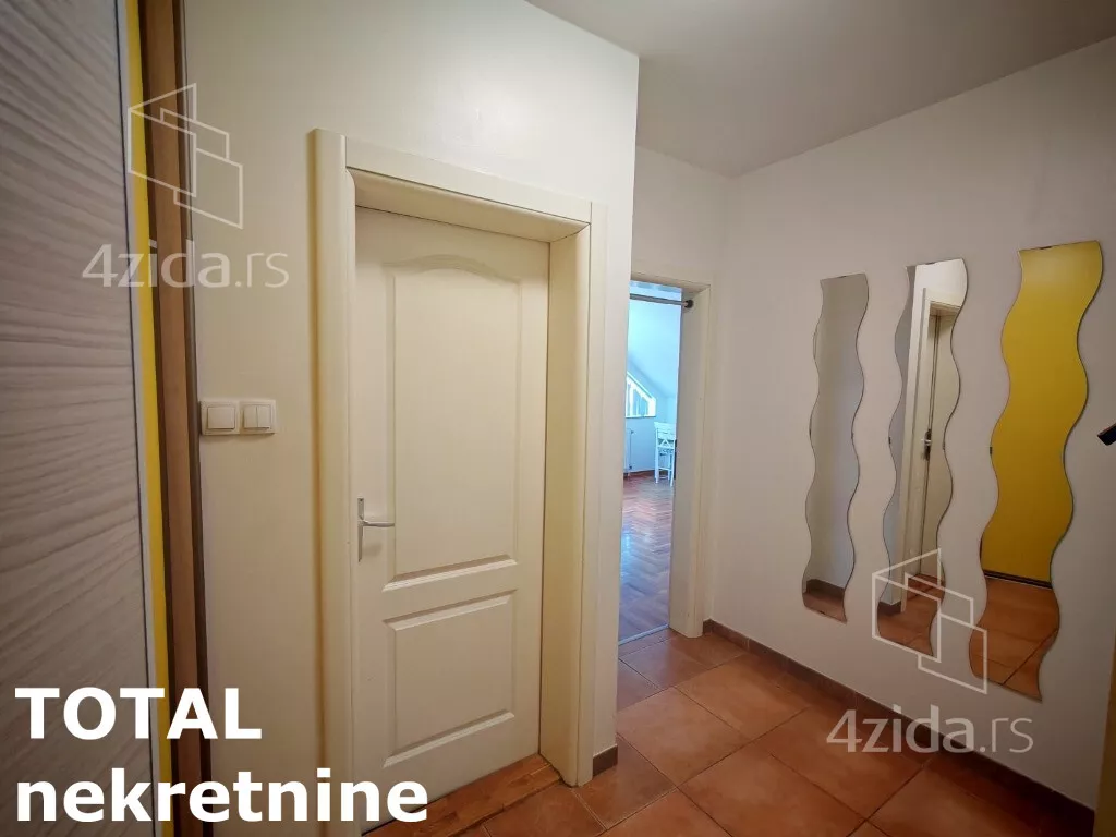 Petosoban stan | 4zida