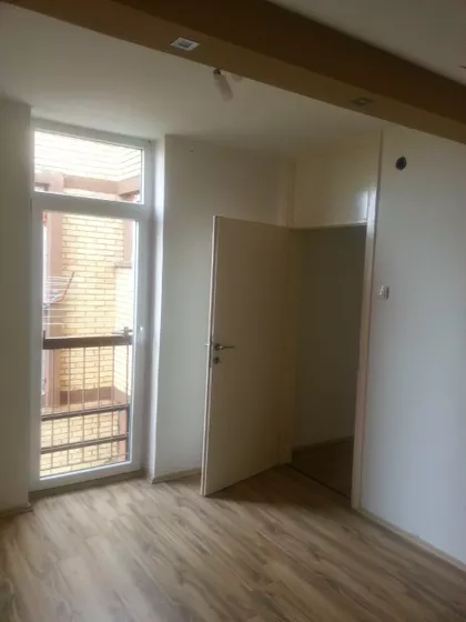 Miladina Zarića 6 | 4zida.rs