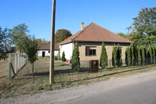 Bikovački Put 240 | 4zida.rs
