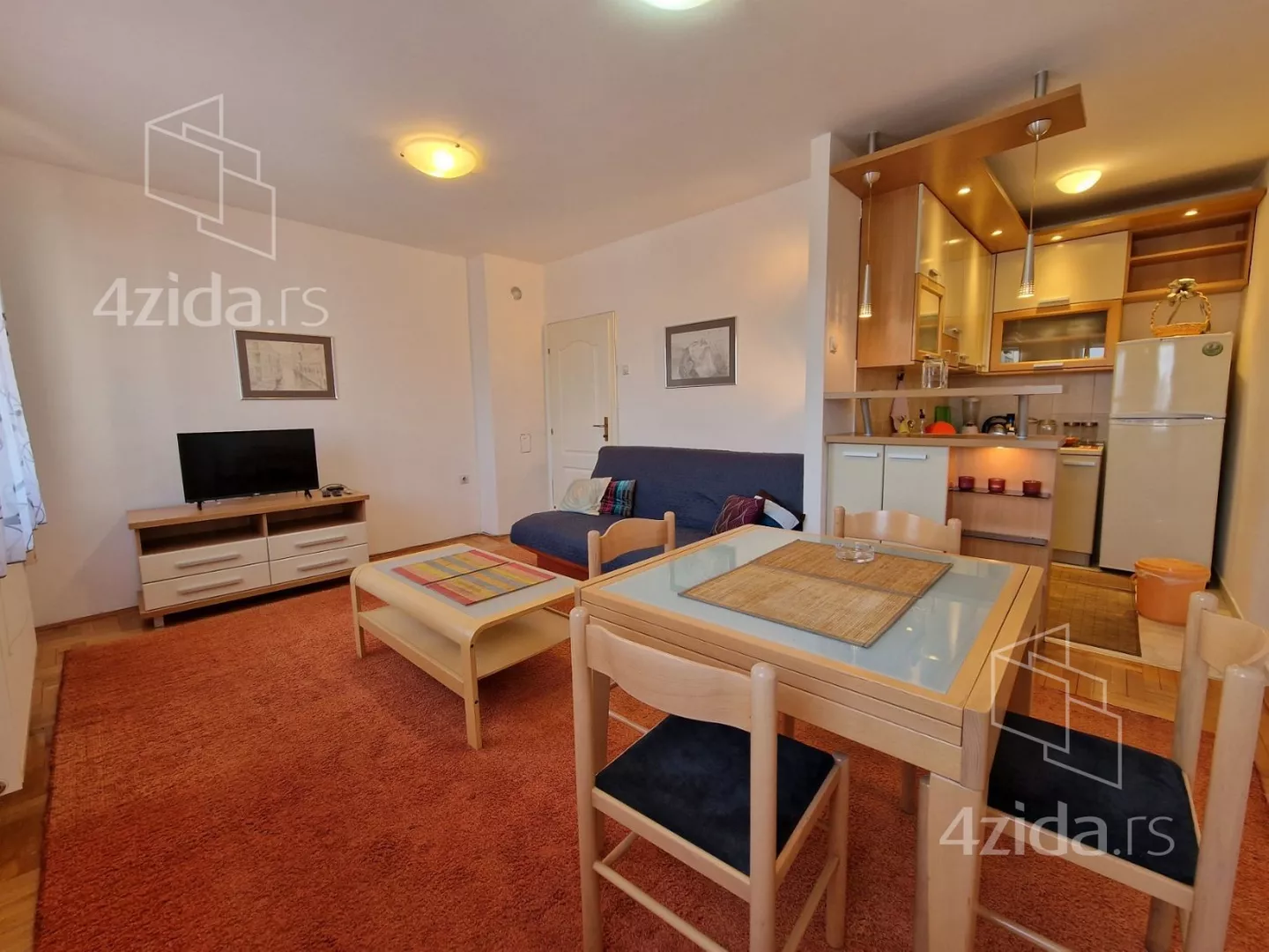 Jednoiposoban stan | 4zida