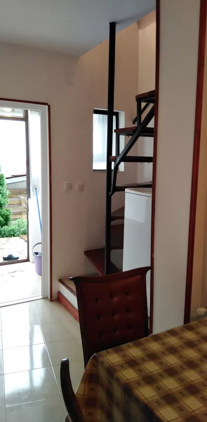 Zemljoradnička 127 A | 4zida.rs