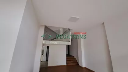 Dr Ketrin Mekfel | 4zida.rs