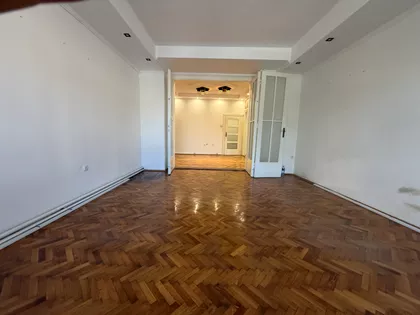 Trg Lazara Nešića | 4zida.rs