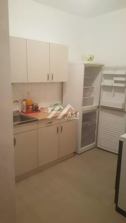 Bulevar Cara Lazara | 4zida.rs