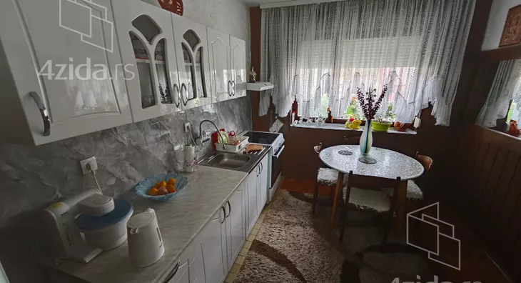 3-etažna kuća | 4zida