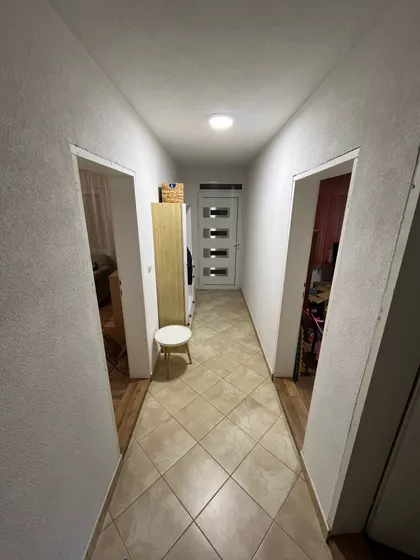 Male Pčelice | 4zida.rs