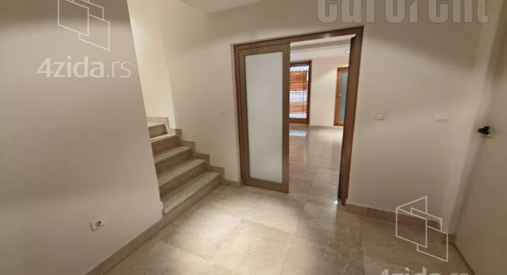 4-etažna kuća | 4zida