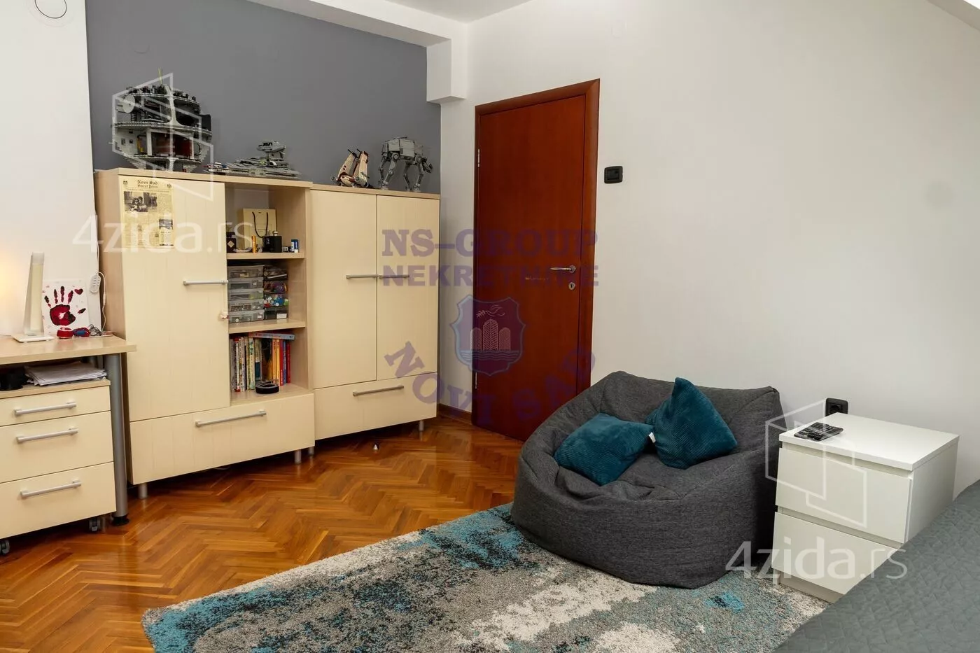 Petosoban stan | 4zida