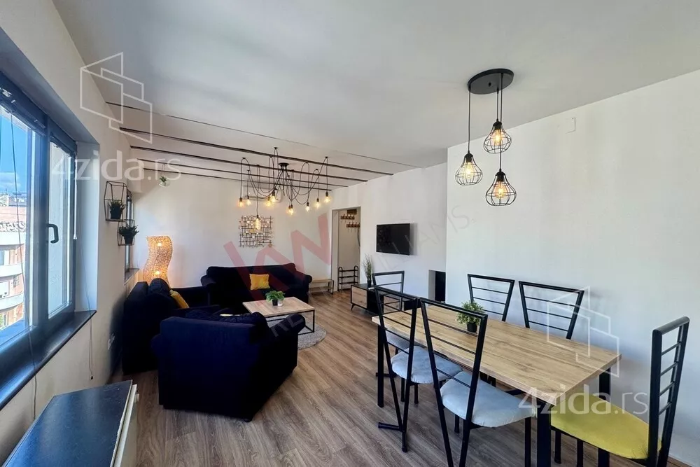 Petosoban stan | 4zida