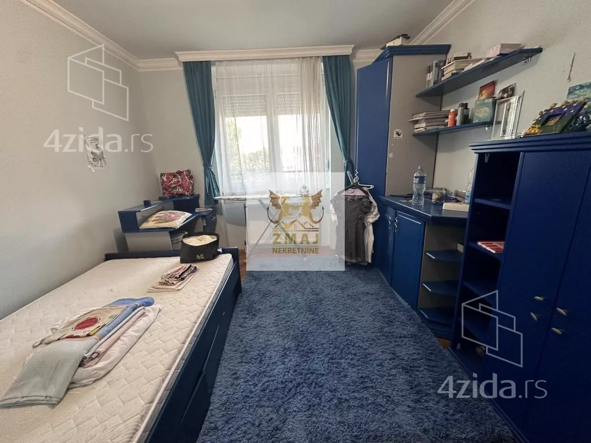 Petosoban stan | 4zida