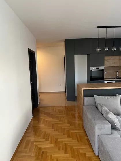 Teslino Naselje | 4zida.rs