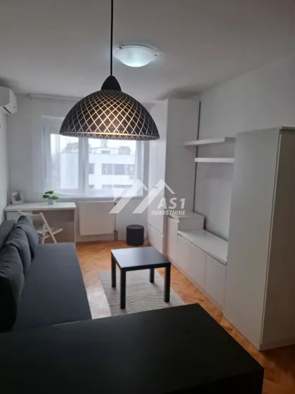 Jug Bogdana | 4zida.rs