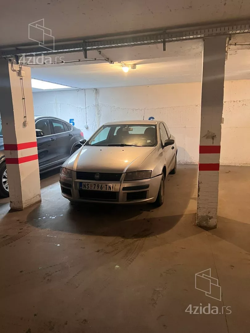 Parking | 4zida
