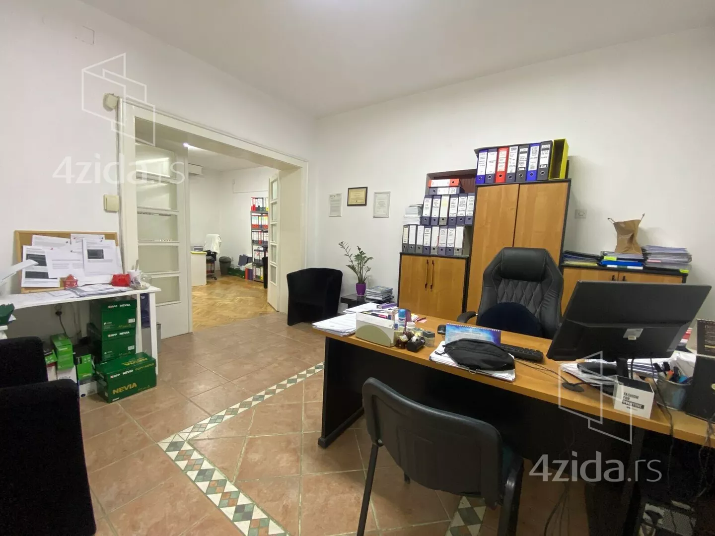 Poslovni prostor | 4zida
