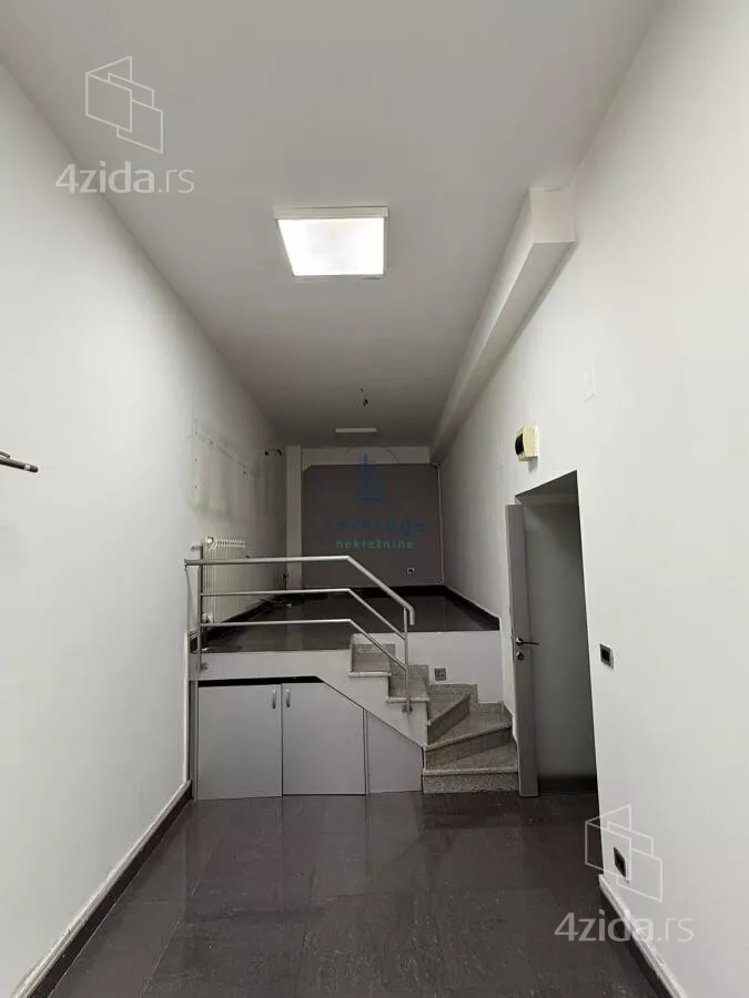 Lokal | 4zida