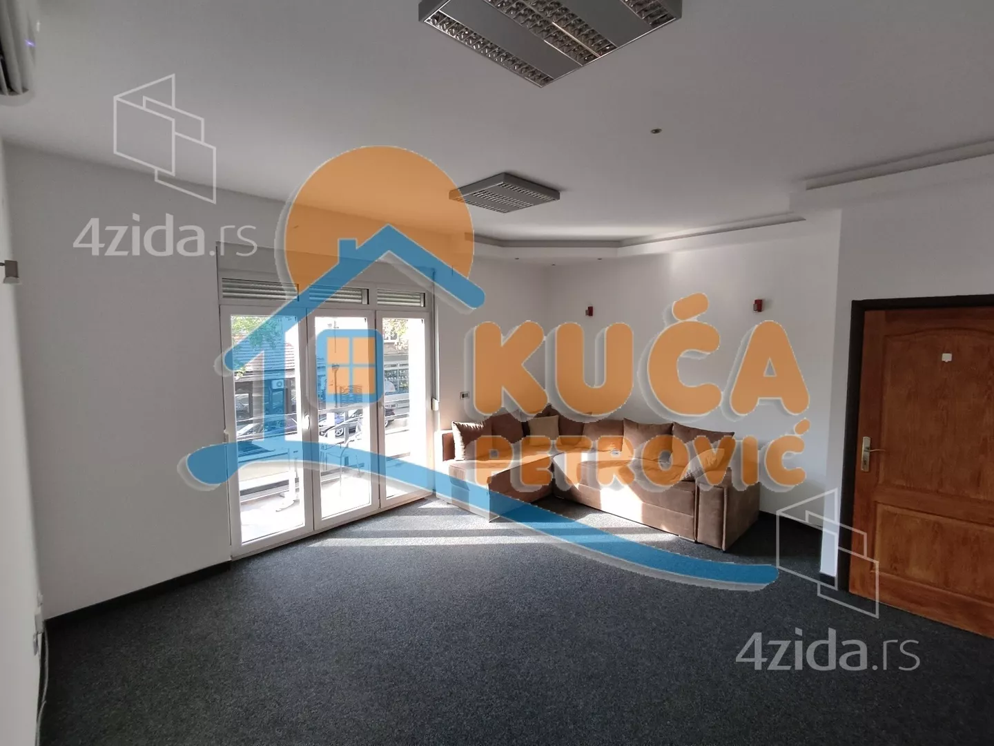 Lokal | 4zida