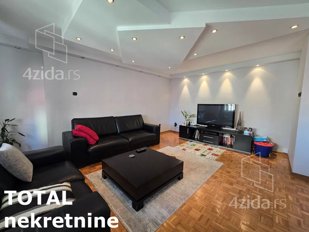 Četvorosoban stan | 4zida