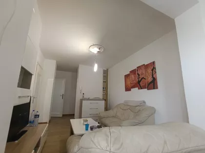 Milana Kašanina 24 | 4zida.rs