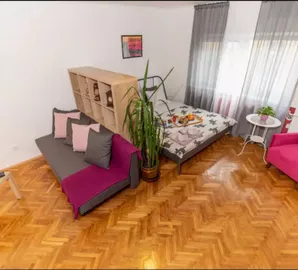 Stari Grad, Gradske lokacije, Novi Sad, 2.5 stan | 4zida.rs