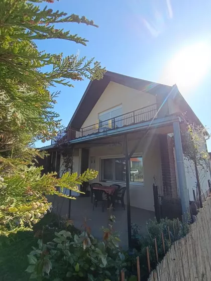 Stari Banovci | 4zida.rs