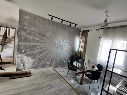 Francuska | 4zida.rs