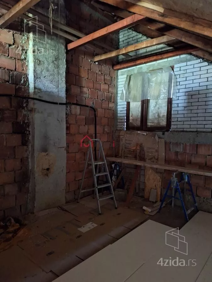 Osmosoban stan | 4zida