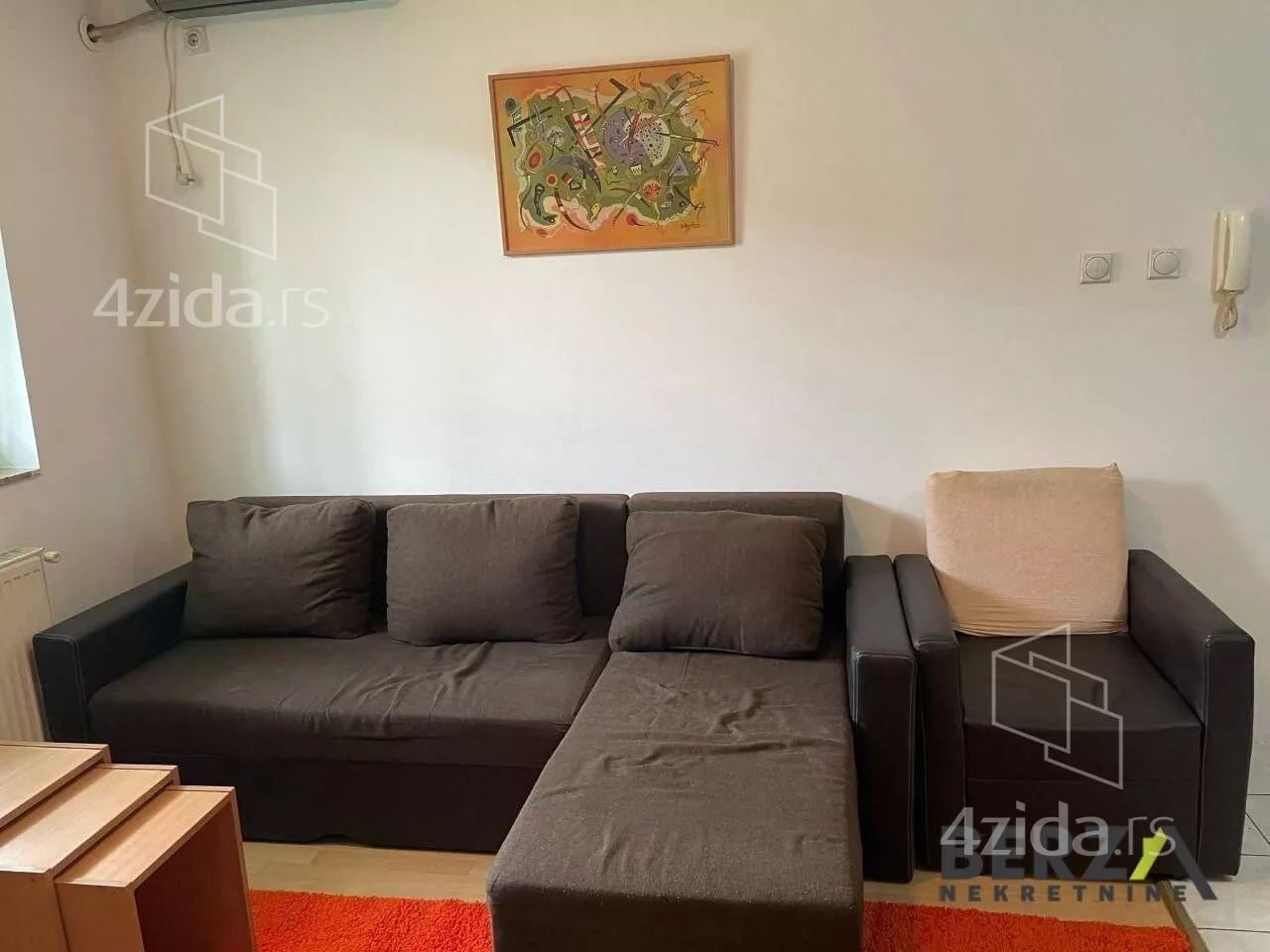 Jednoiposoban stan | 4zida