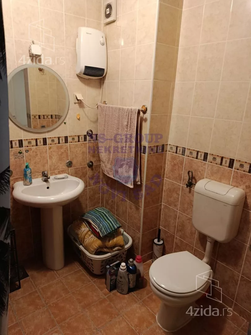 Troiposoban stan | 4zida