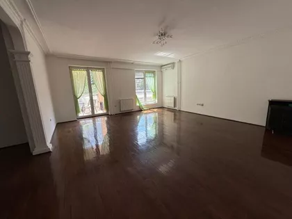 Gospodar Jevremova | 4zida.rs