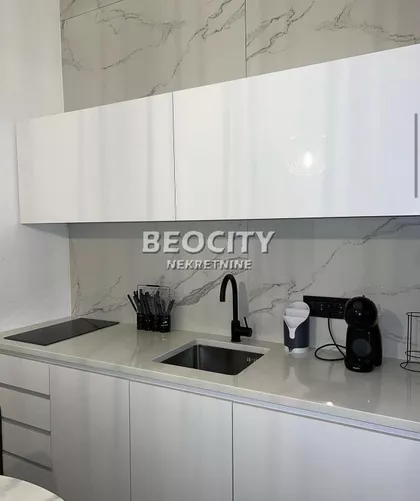 Zmaj Jovina | 4zida.rs