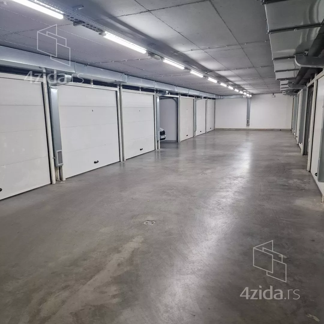 Garaža | 4zida