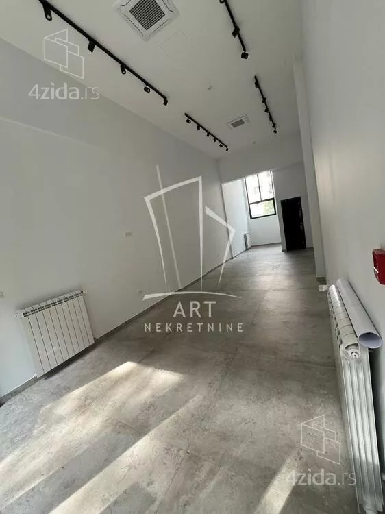 Lokal | 4zida