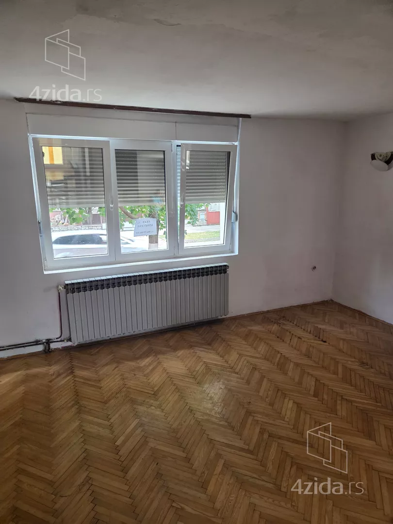 Сдается трехкомнатная квартира, Svetog Save, 400€, 100m² — фото