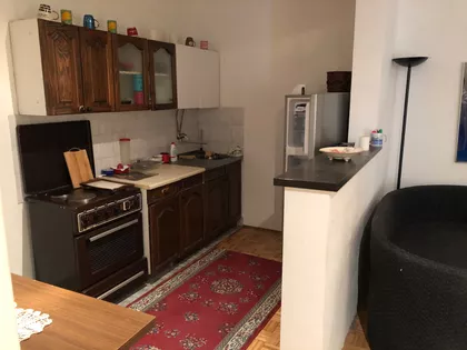 Antifašističke Borbe 21 | 4zida.rs