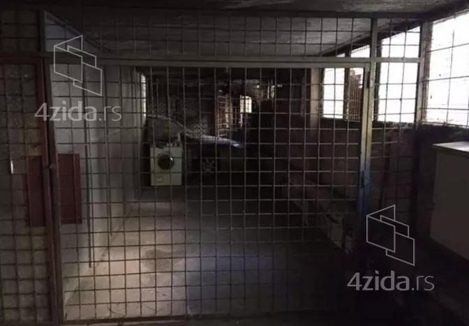 Garaža | 4zida