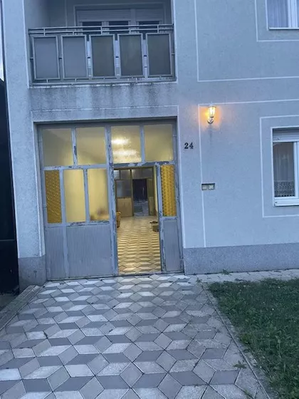 Novi Banovci | 4zida.rs