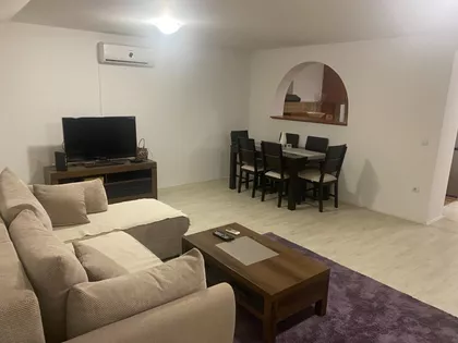 Stevice Jovanovića 8 | 4zida.rs