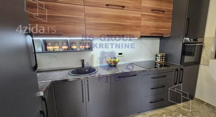 Petosoban stan | 4zida