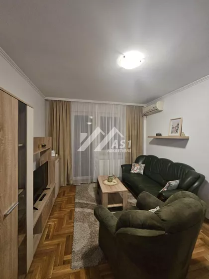 Tone Hadžića | 4zida.rs