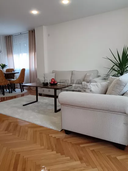 Bulevar Nemanjića | 4zida.rs