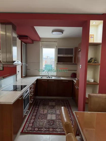 Bulevar Cara Lazara | 4zida.rs