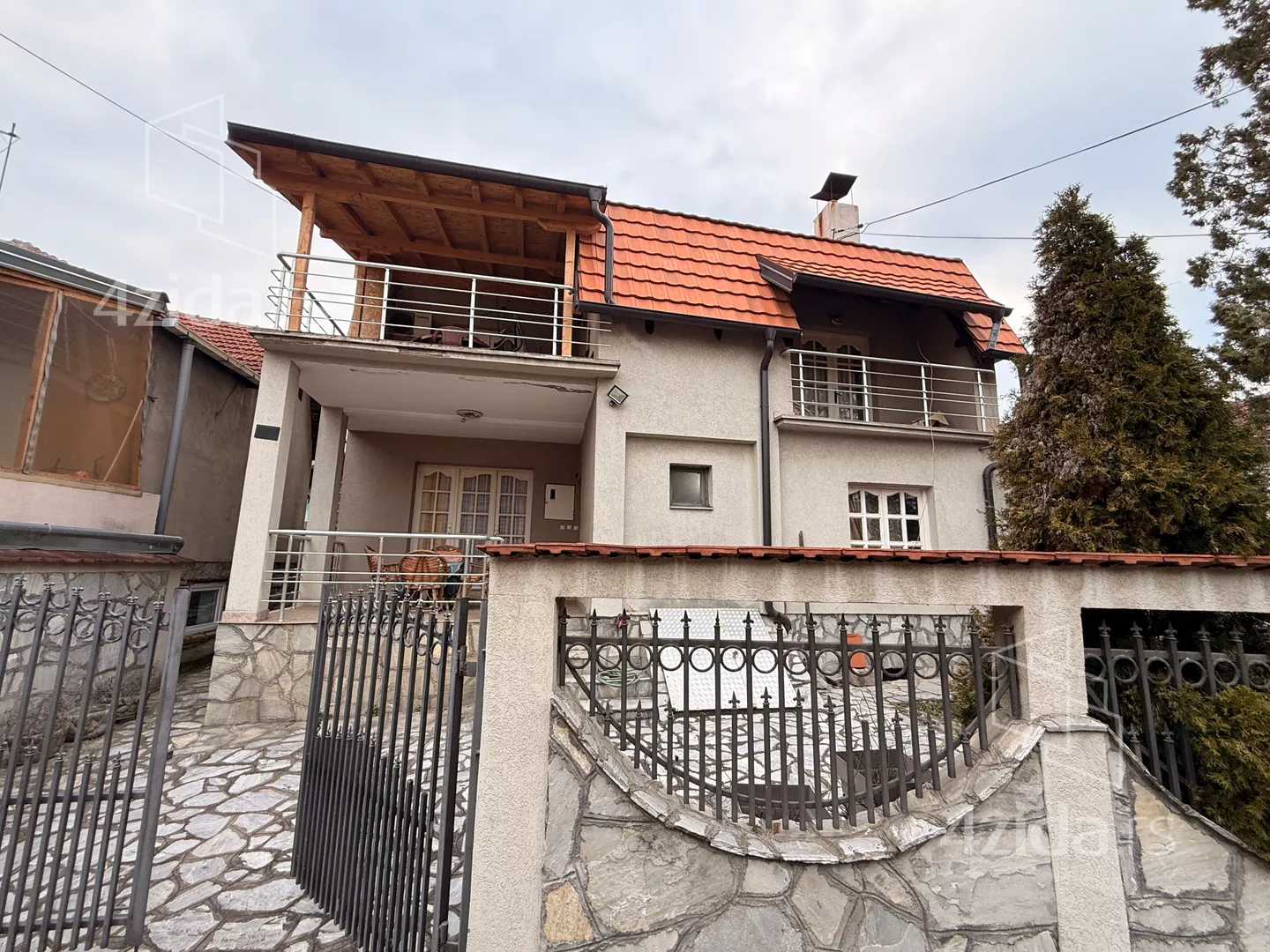 3-etažna kuća | 4zida