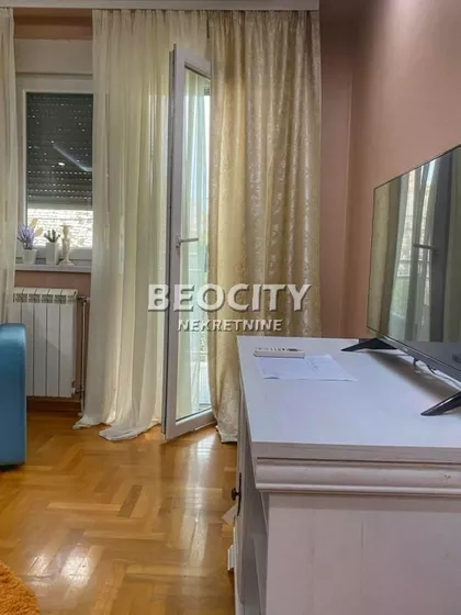 Zmaj Jovina | 4zida.rs