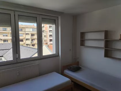 Trg đačkog bataljona | 4zida.rs