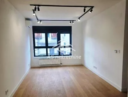 Autokomanda | 4zida.rs