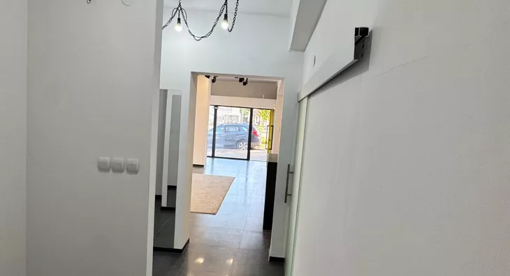 Lokal | 4zida